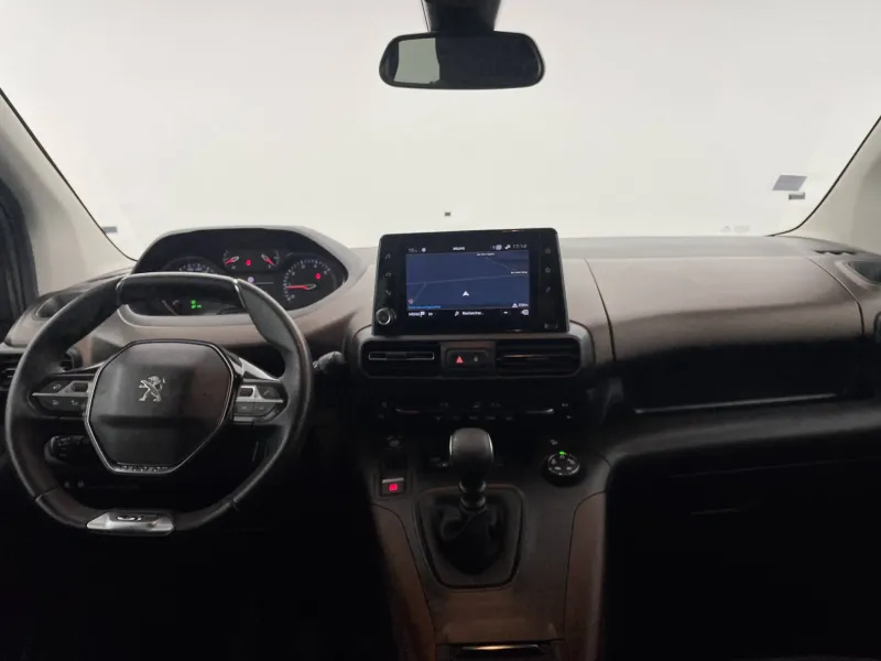 Image secondaire du véhicule 32