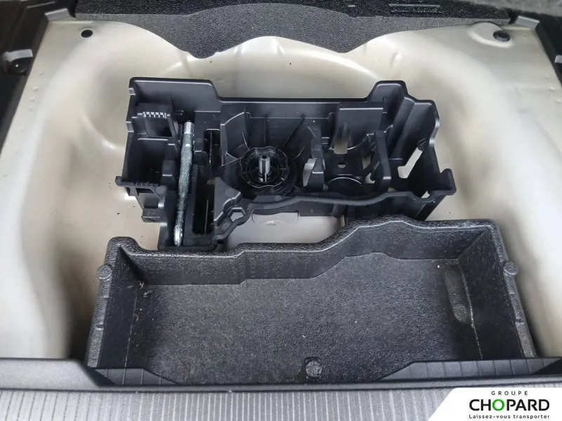 Image secondaire du véhicule 25