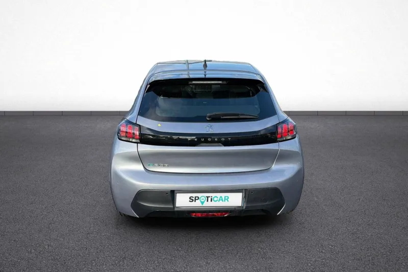 Image secondaire du véhicule 6