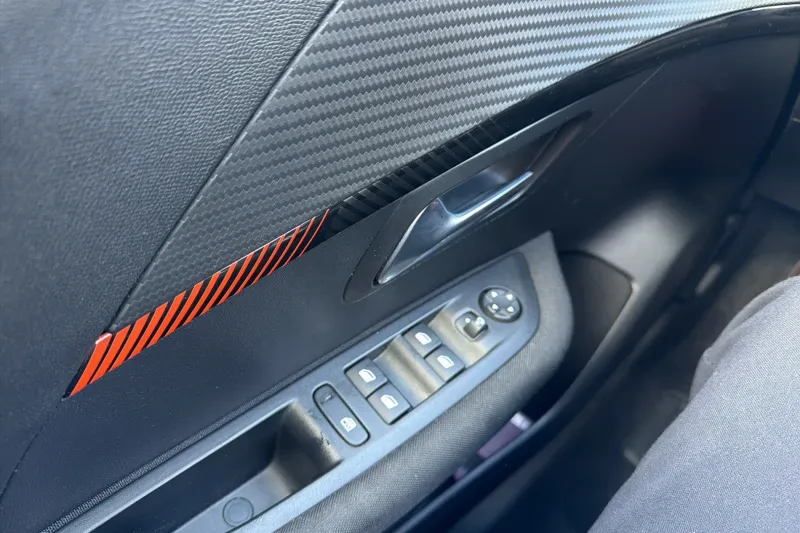 Image secondaire du véhicule 25