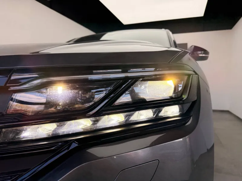 Image secondaire du véhicule 9