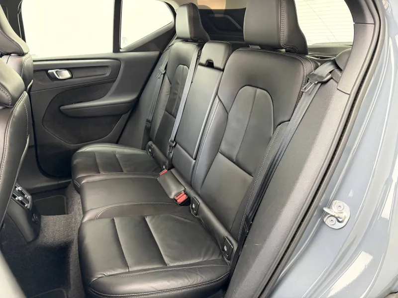 Image secondaire du véhicule 9