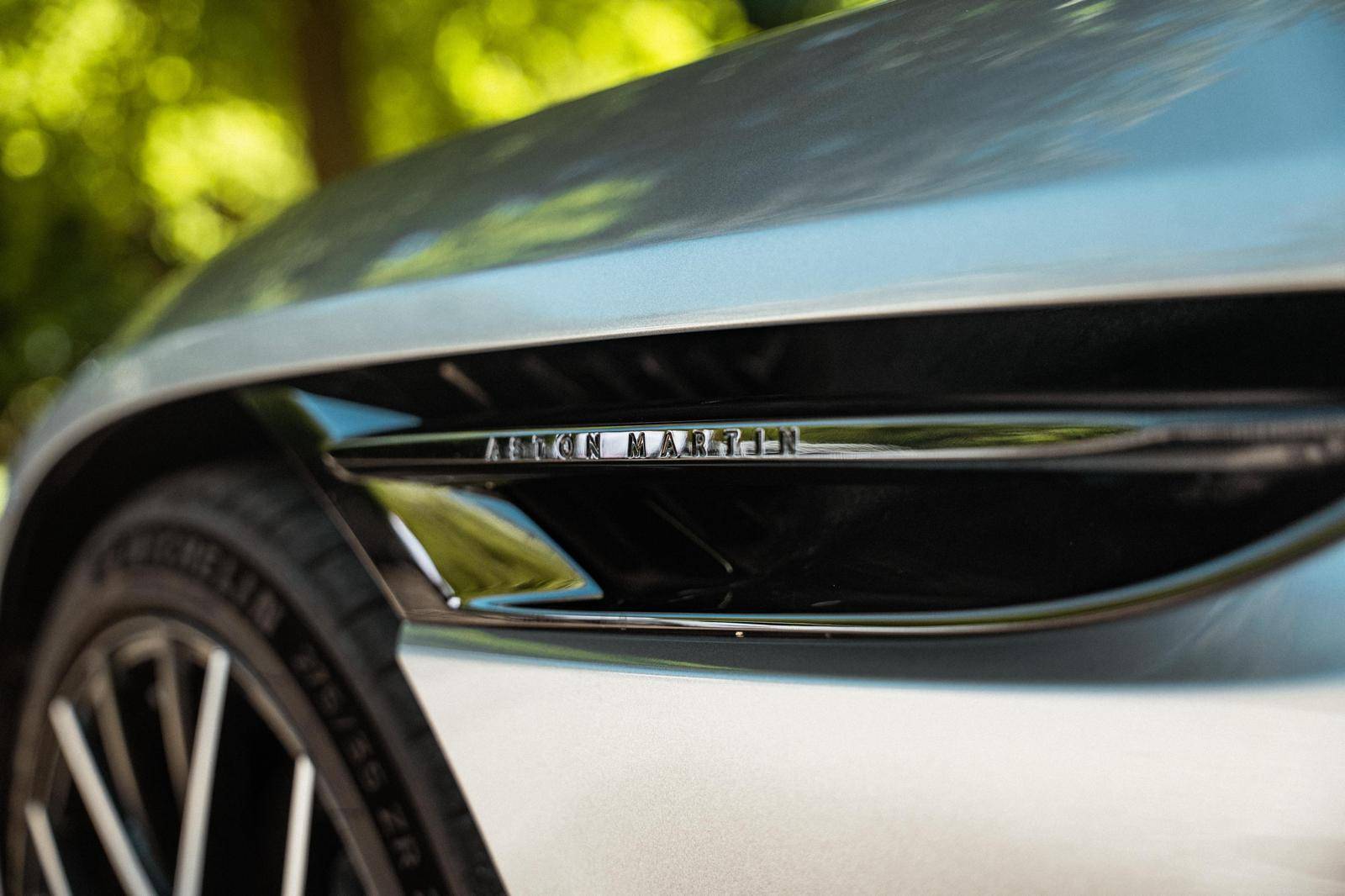 DB12 DB12 Coup&eacute; 680cv &mdash; 7