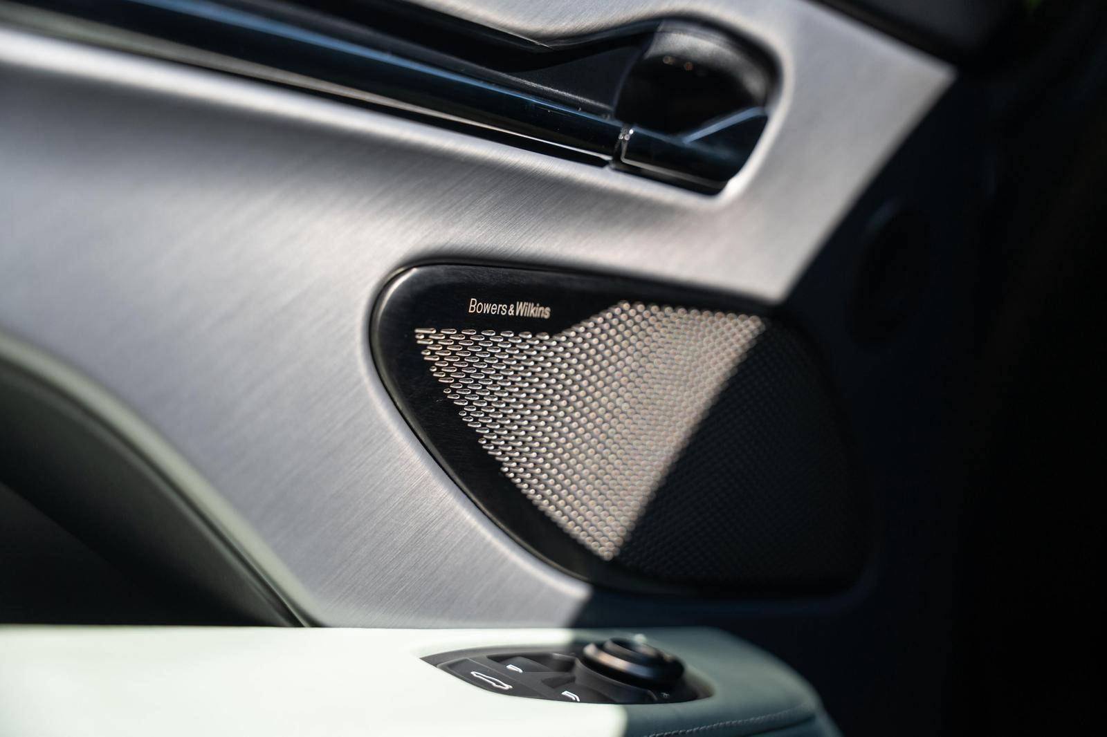 DB12 DB12 Coup&eacute; 680cv &mdash; 13