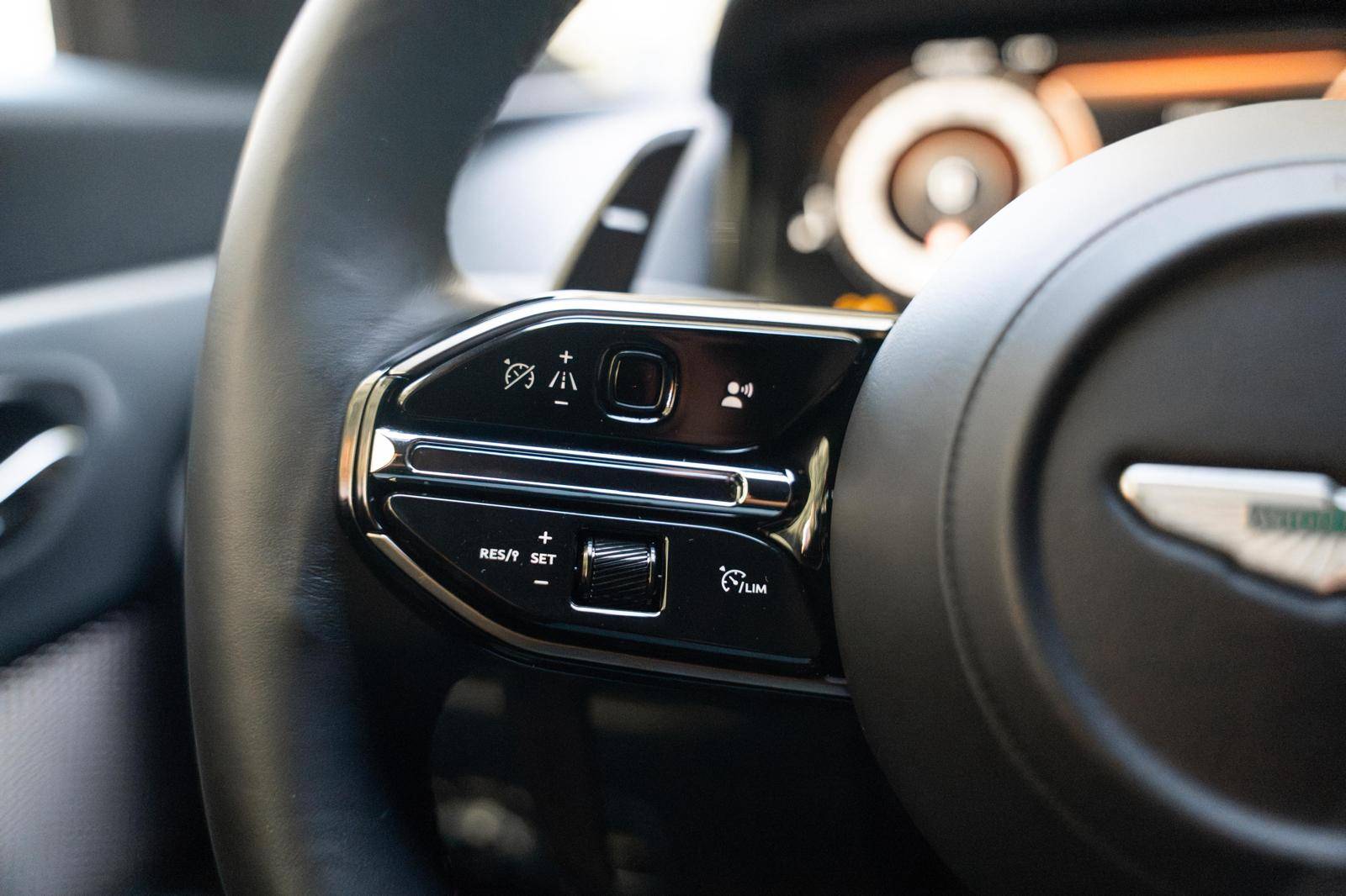 DB12 DB12 Coup&eacute; 680cv &mdash; 15