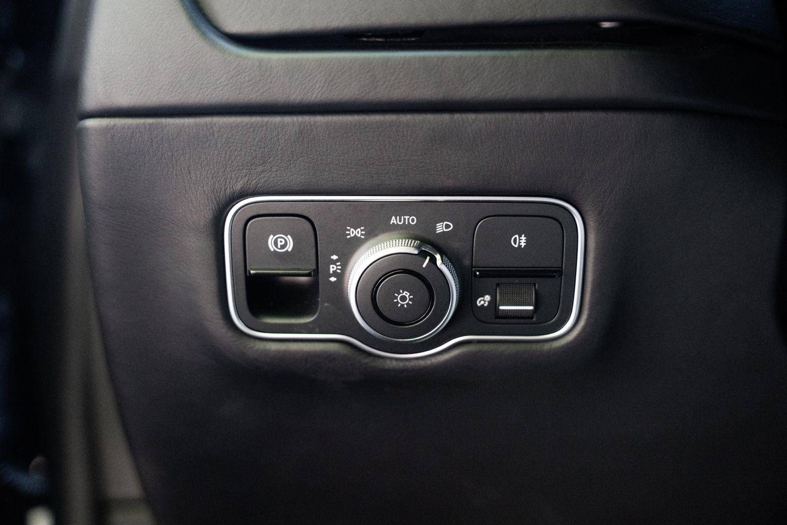 DB12 DB12 Coup&eacute; 680cv &mdash; 19