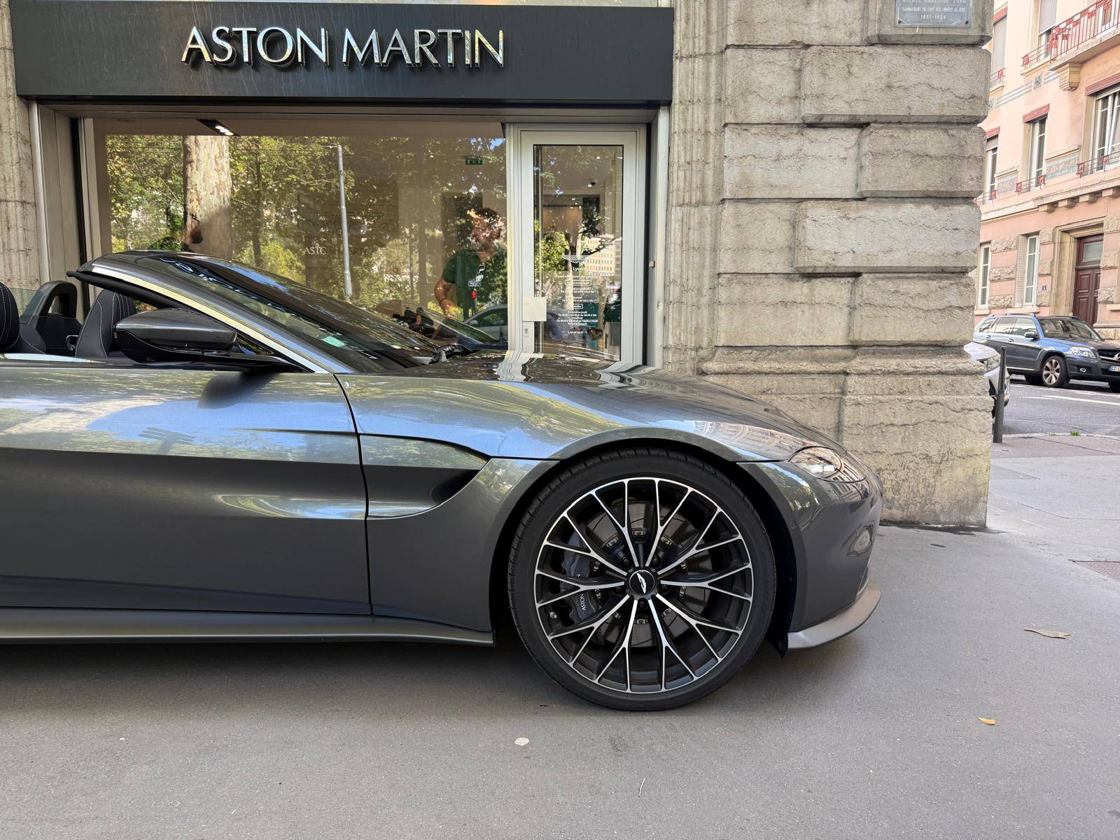 VANTAGE ROADSTER Vantage Roadster 4.0 Biturbo V8 510 ch BVA8 &mdash; 10