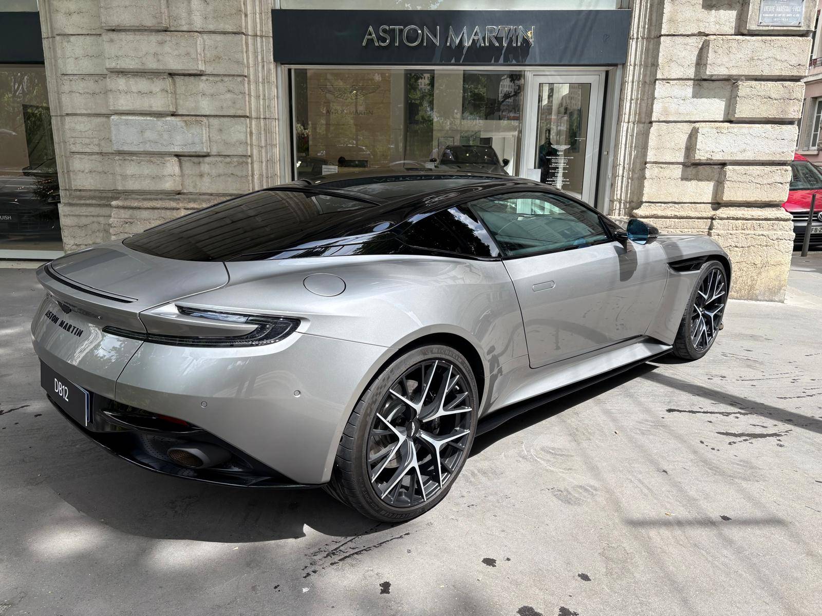 DB12 DB12 Coup&eacute; 680cv &mdash; 12