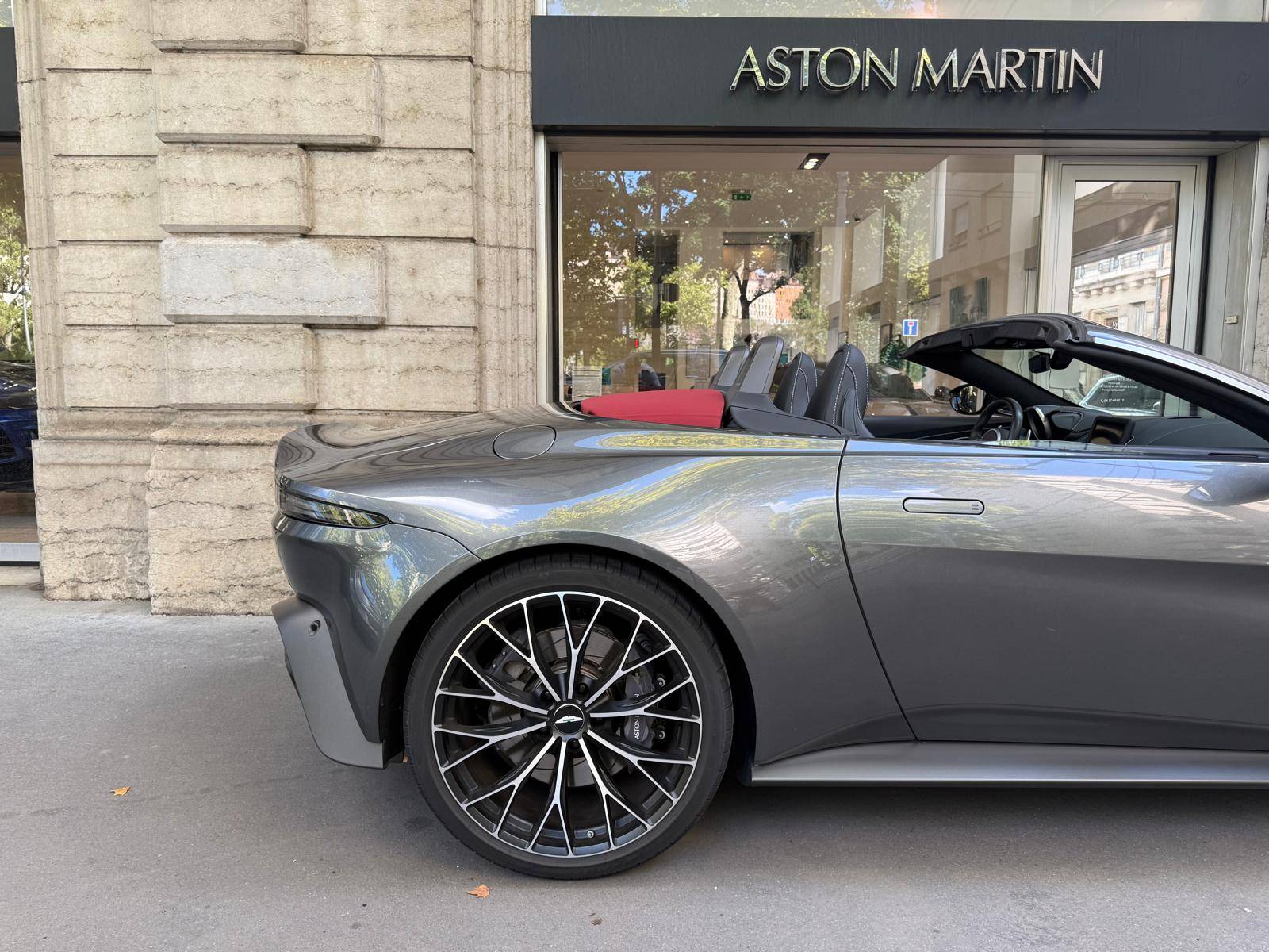 VANTAGE ROADSTER Vantage Roadster 4.0 Biturbo V8 510 ch BVA8 &mdash; 11