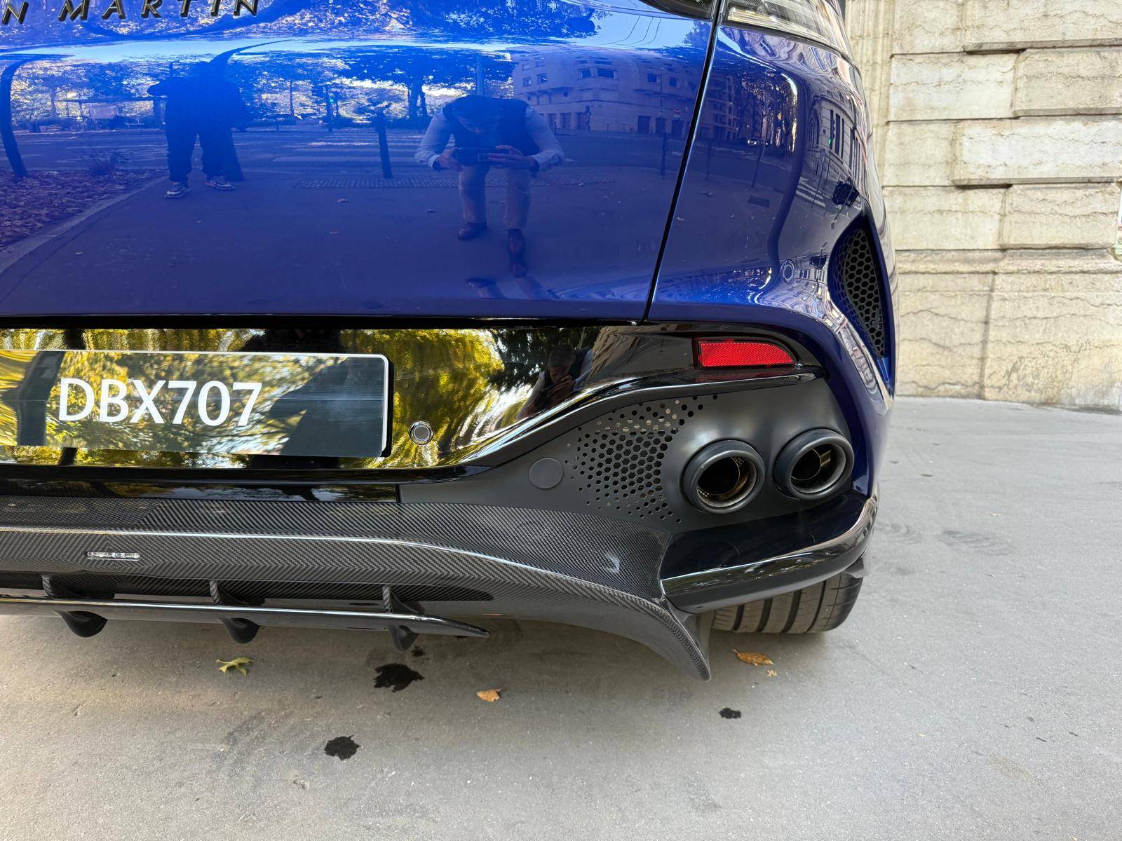 DBX707 DBX707 4.0 Biturbo V8 &mdash; 13