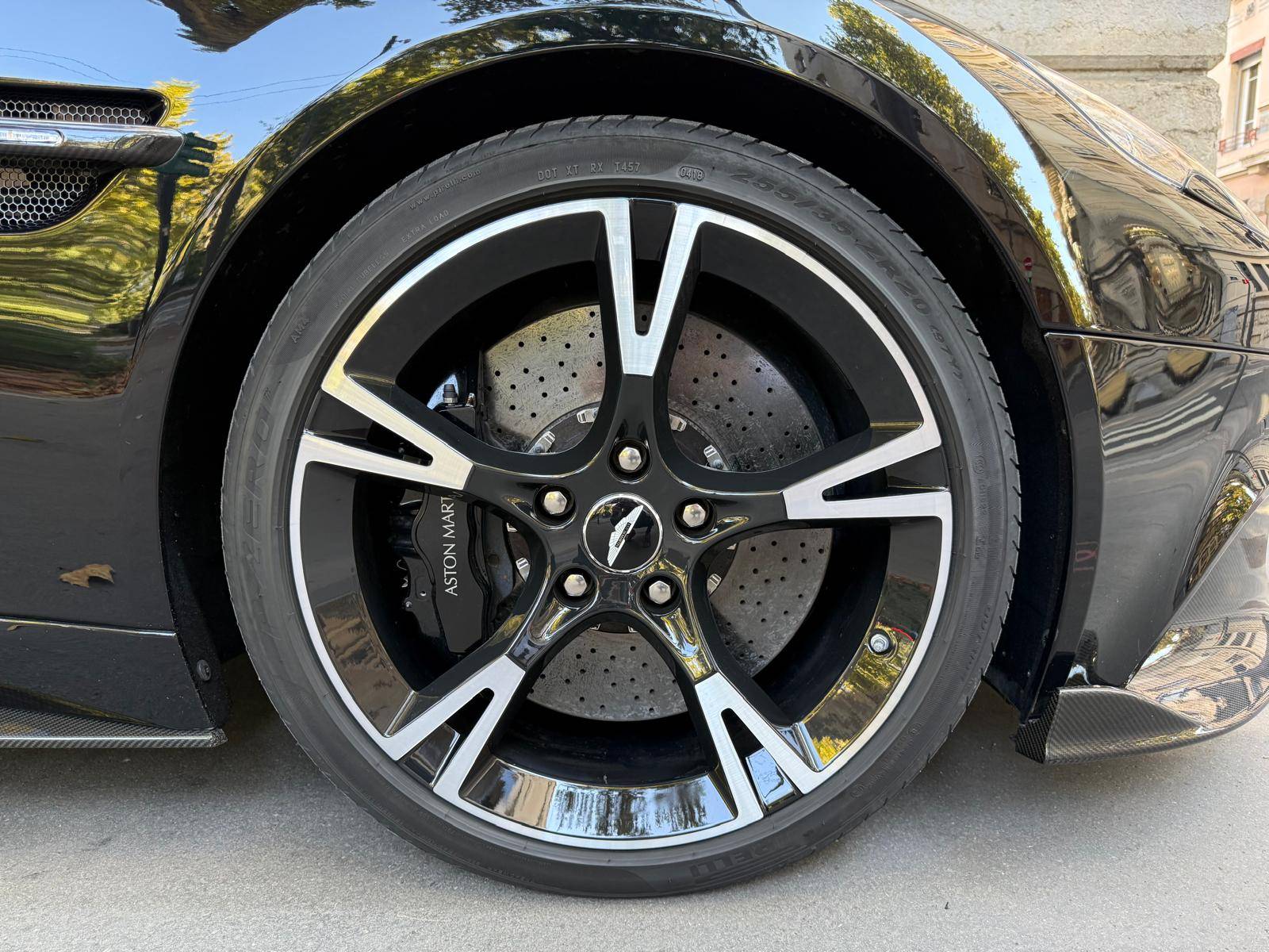 VANQUISH S Vanquish S Ultimate Coupe V12 600 ch Touchtronic 3 &mdash; 8