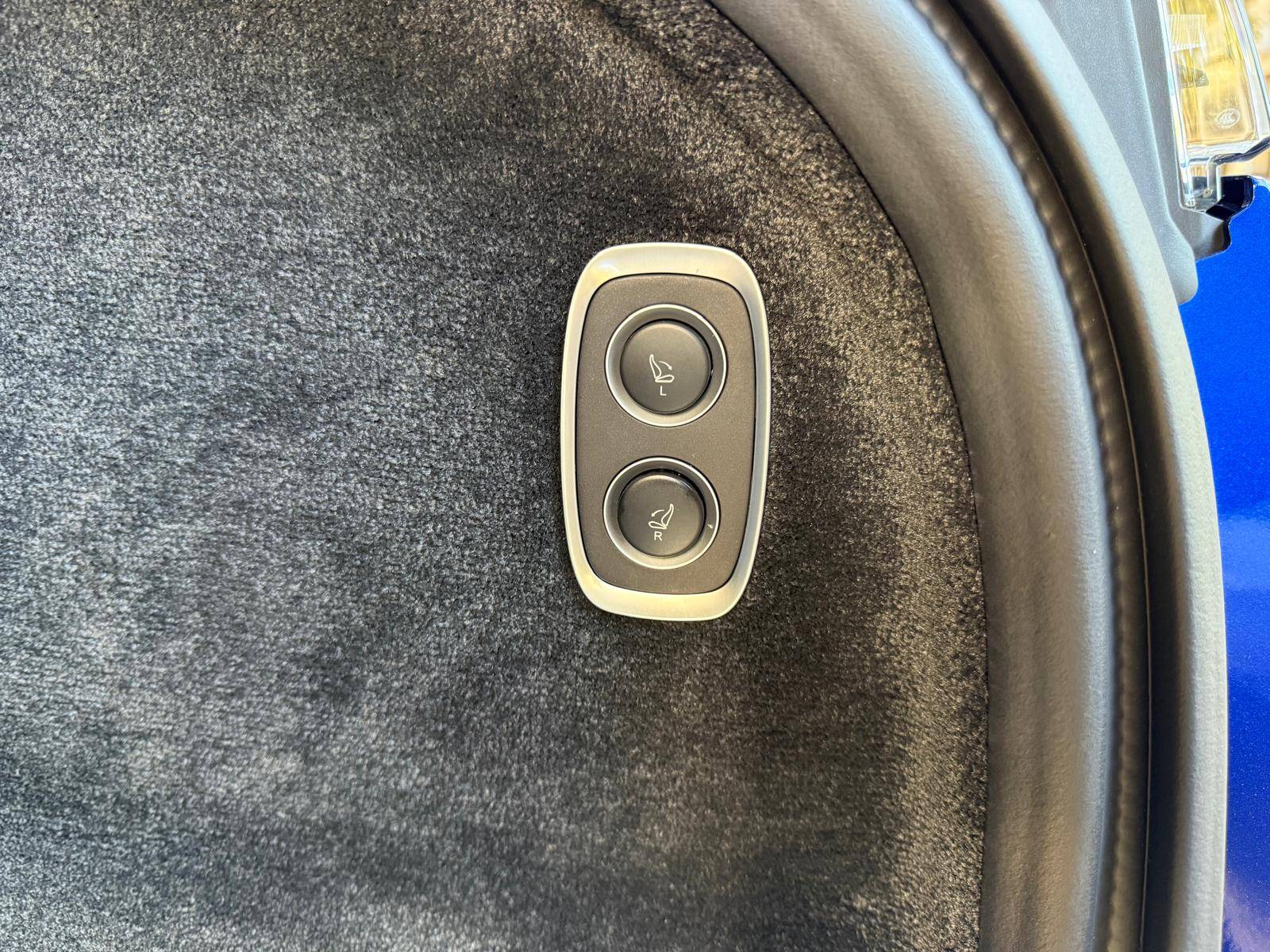 DBX707 DBX707 4.0 Biturbo V8 &mdash; 17