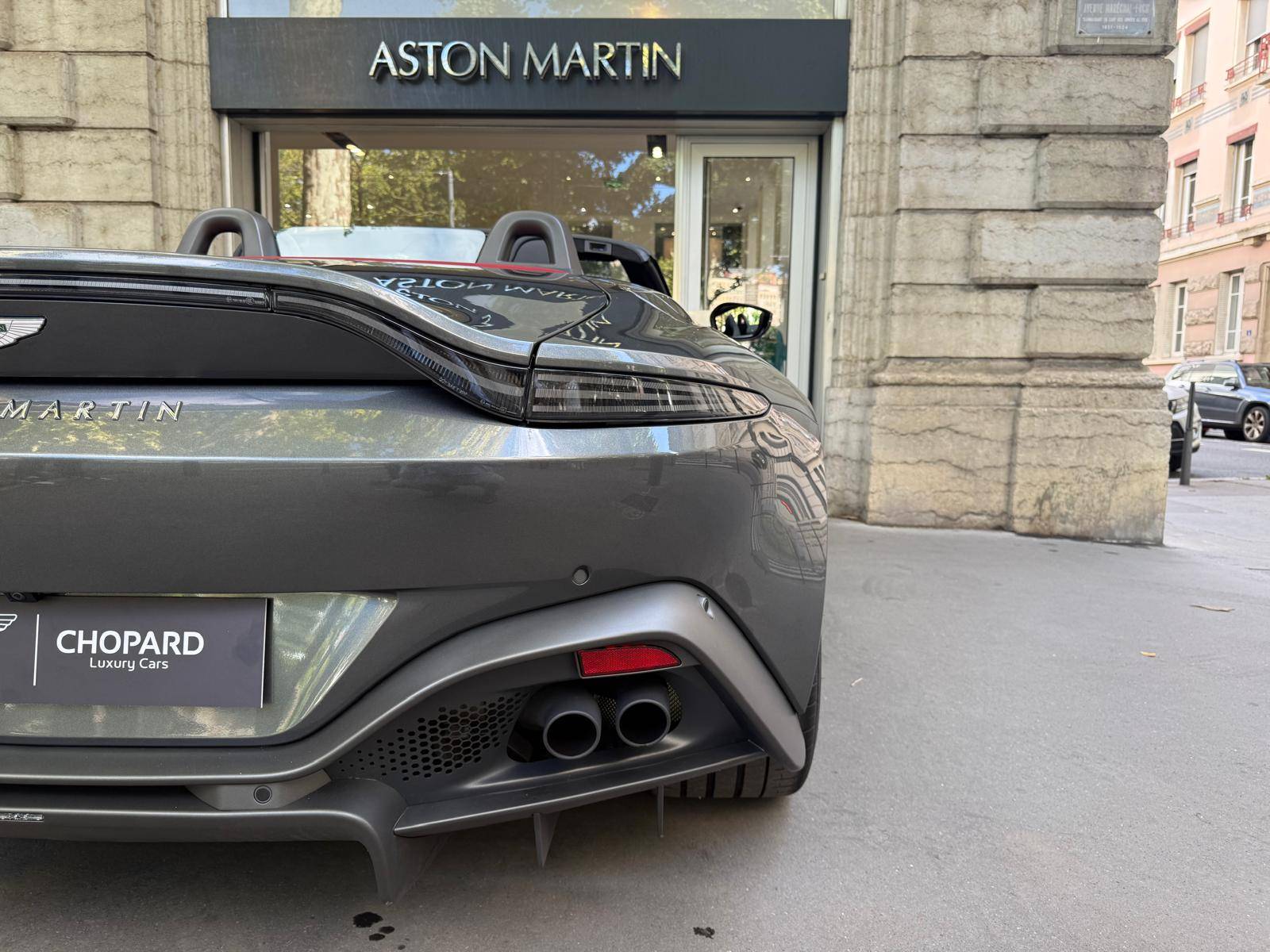 VANTAGE ROADSTER Vantage Roadster 4.0 Biturbo V8 510 ch BVA8 &mdash; 15