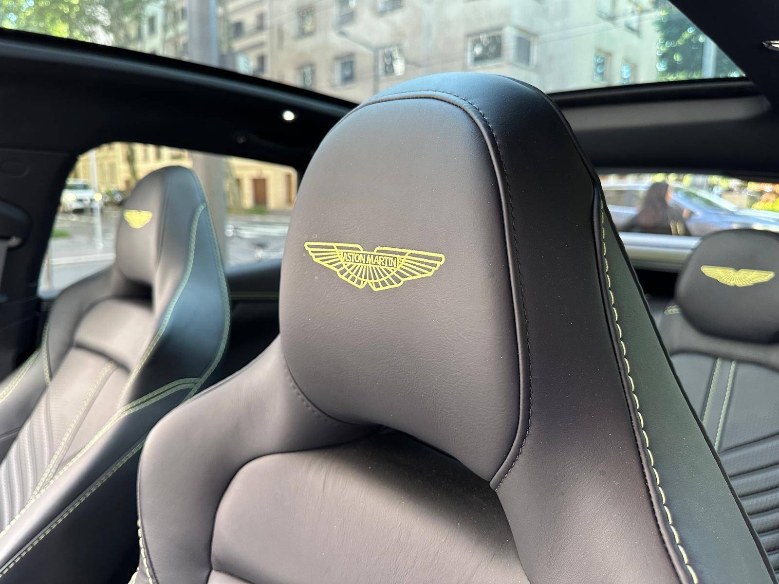 DBX707 DBX707 4.0 Biturbo V8 &mdash; 18