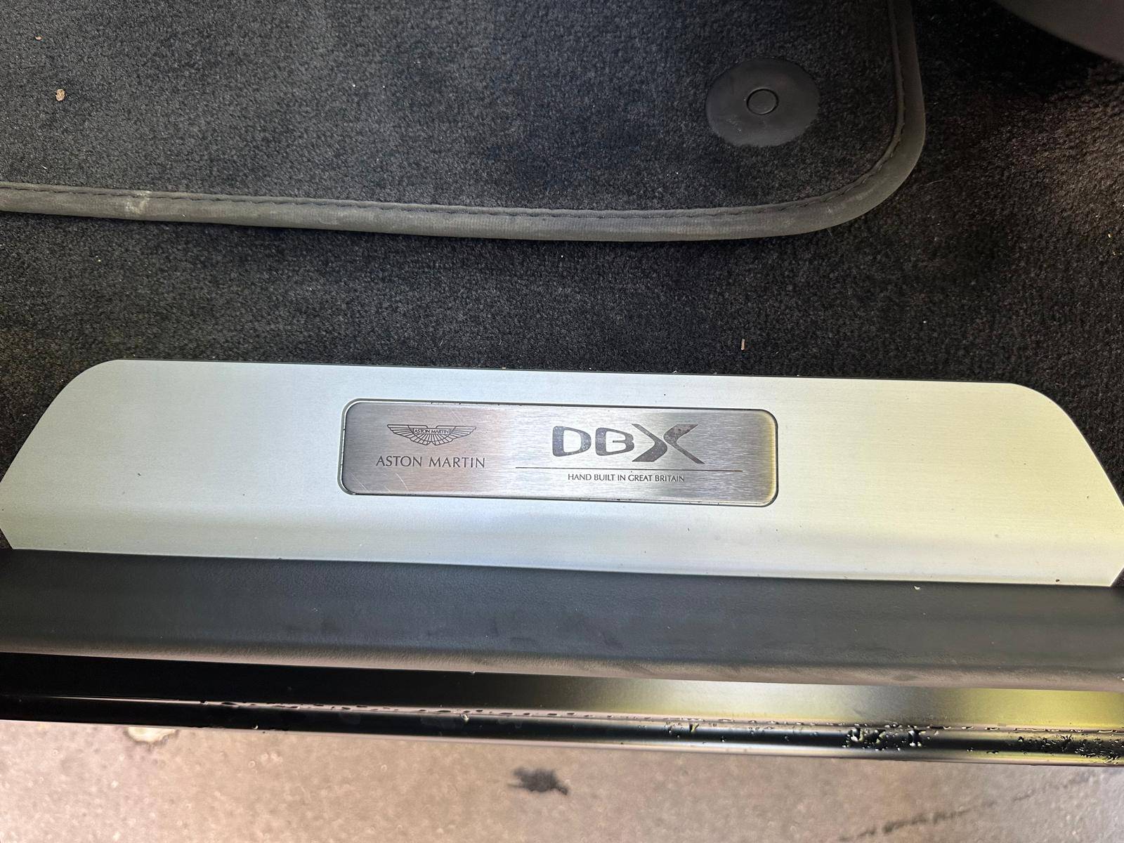 DBX707 DBX707 4.0 Biturbo V8 &mdash; 20