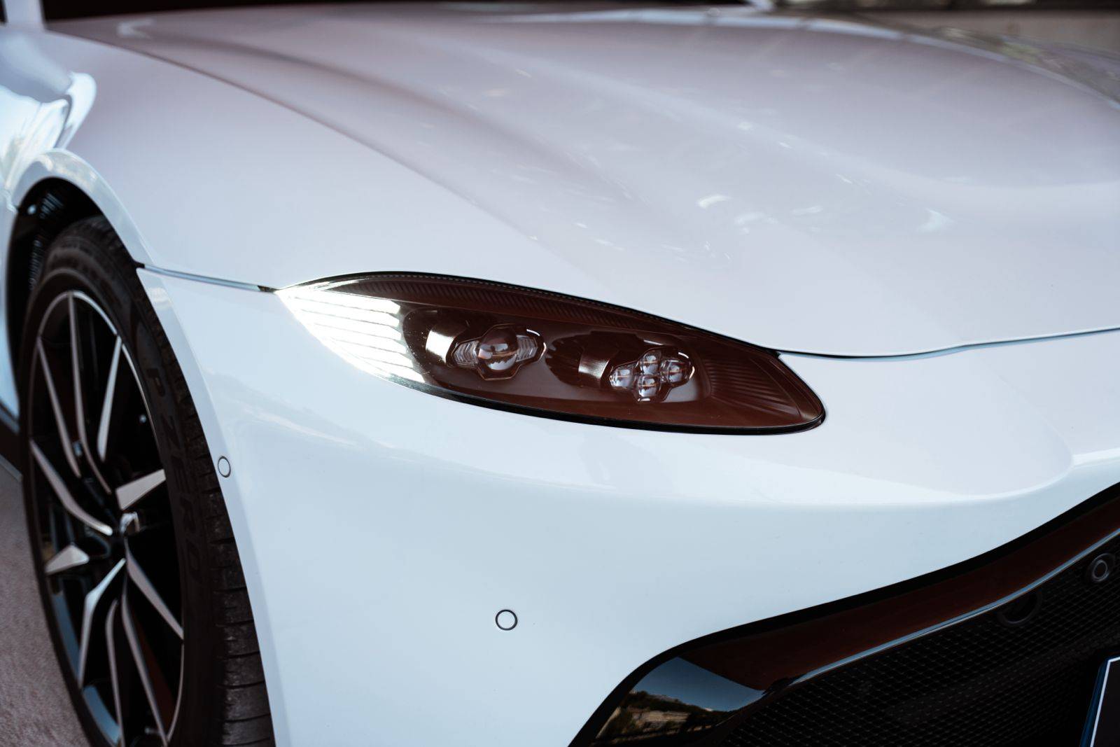 VANTAGE Vantage Coup&eacute;  V8 510 ch BVA8 &mdash; 5