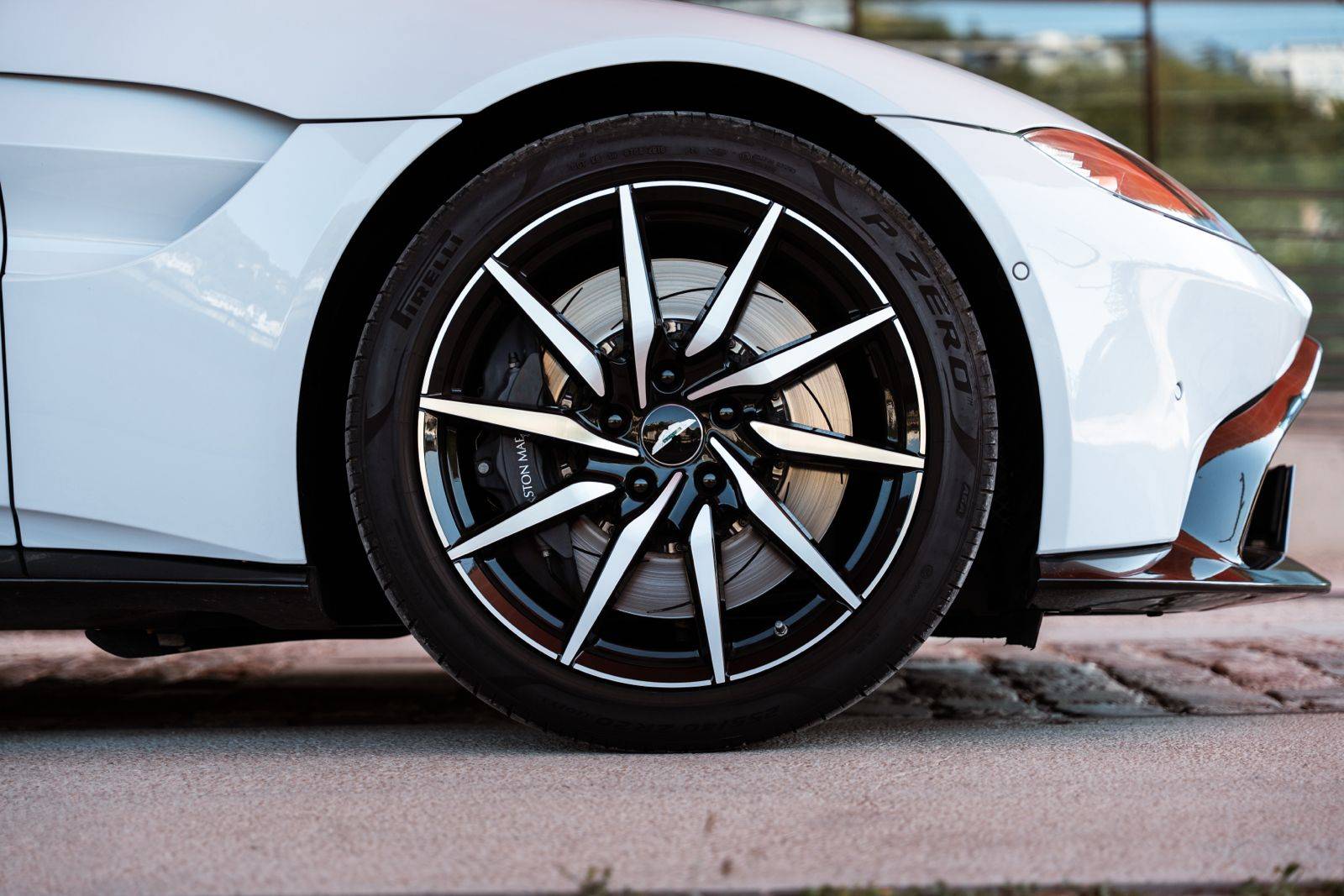 VANTAGE Vantage Coup&eacute;  V8 510 ch BVA8 &mdash; 9