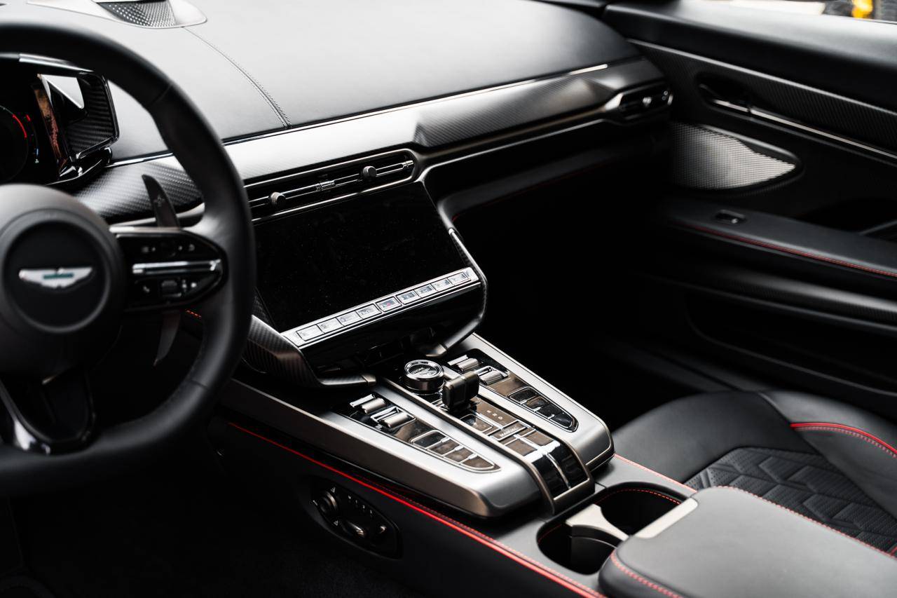 VANQUISH Vanquish Coup&eacute; V12 Bi-Turbo 835ch &mdash; 17