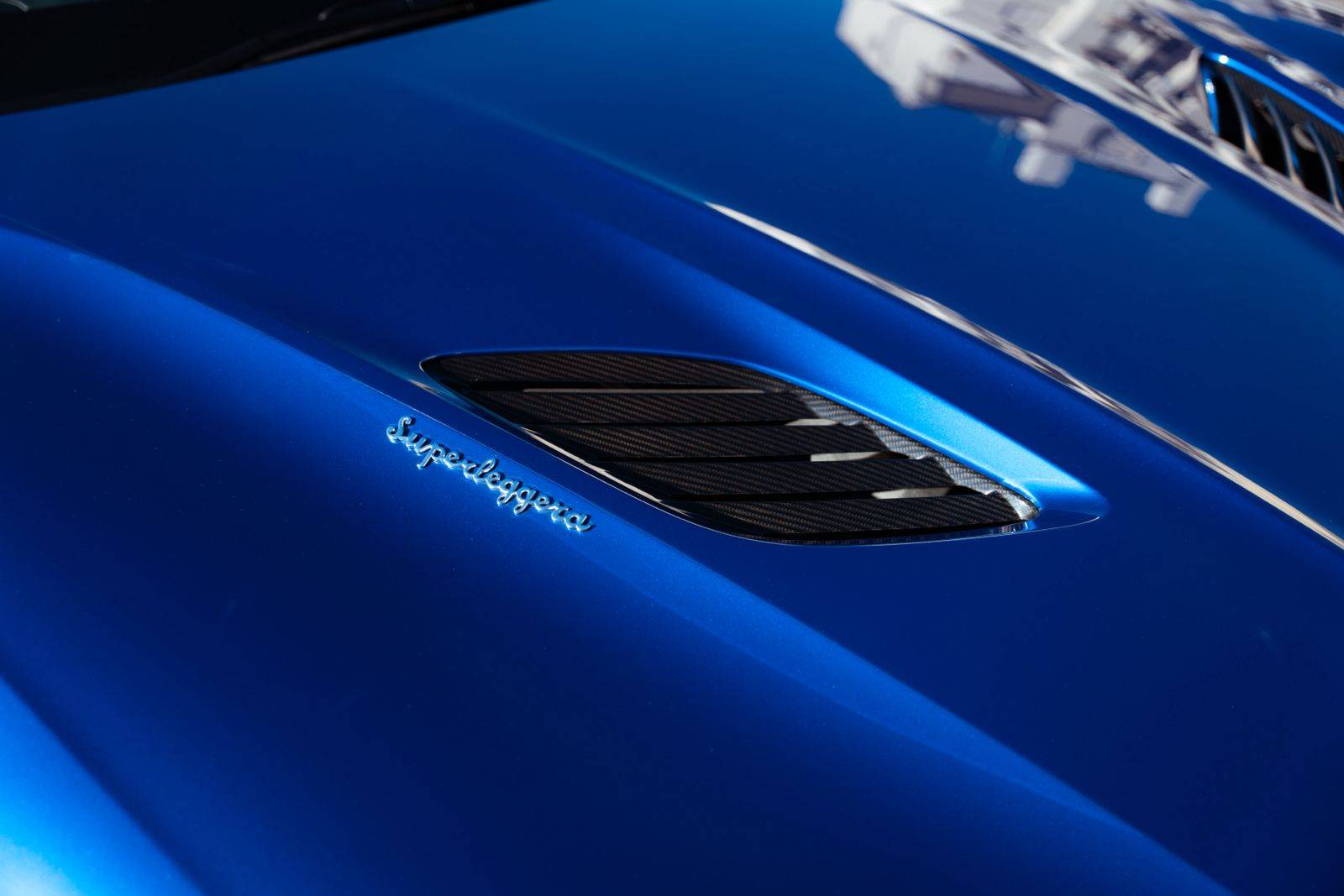 DBS VOLANTE DBS Superleggera Volante 5,2 Biturbo V12 &mdash; 6