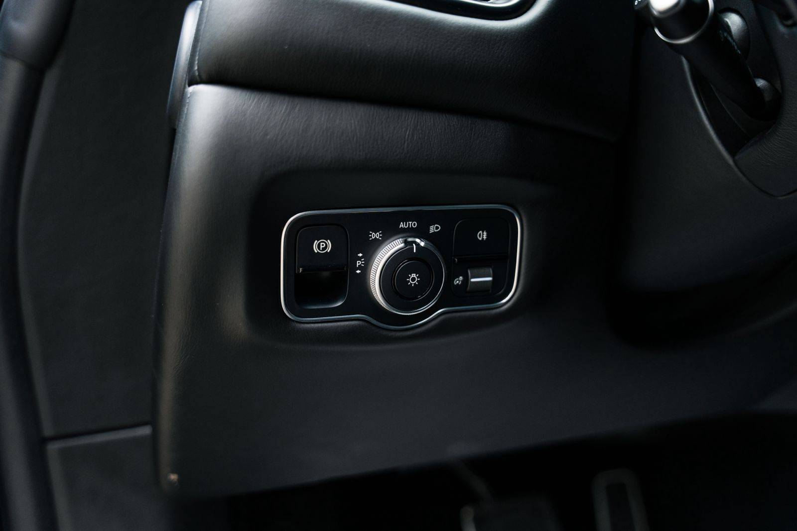 DBS VOLANTE DBS Superleggera Volante 5,2 Biturbo V12 &mdash; 19