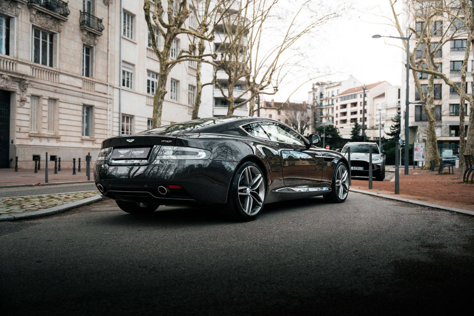 VIRAGE Virage Coup&eacute; V12 &mdash; 14