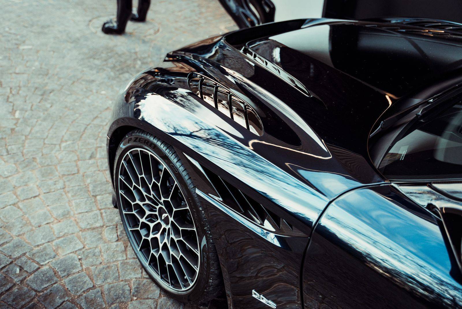 DBS DBS 770 Ultimate 5.2 Biturbo V12 &mdash; 6