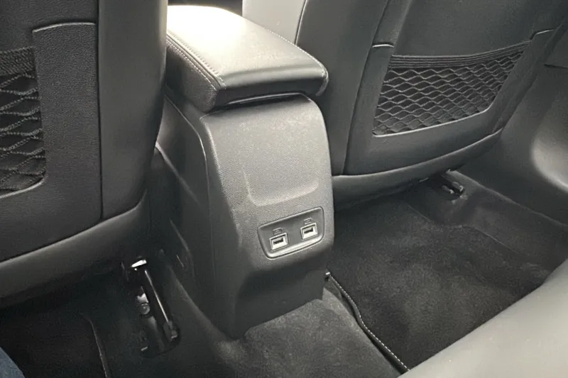 Image secondaire du véhicule 37