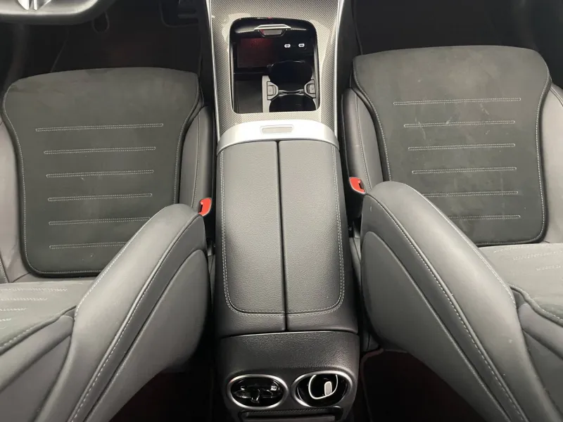 Image secondaire du véhicule 30