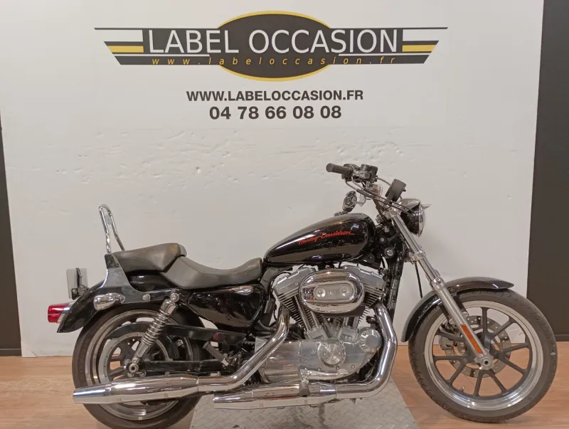 Harley-Davidson-SPORTSTER CUSTOM 883-d'occasion chez Label Occasion