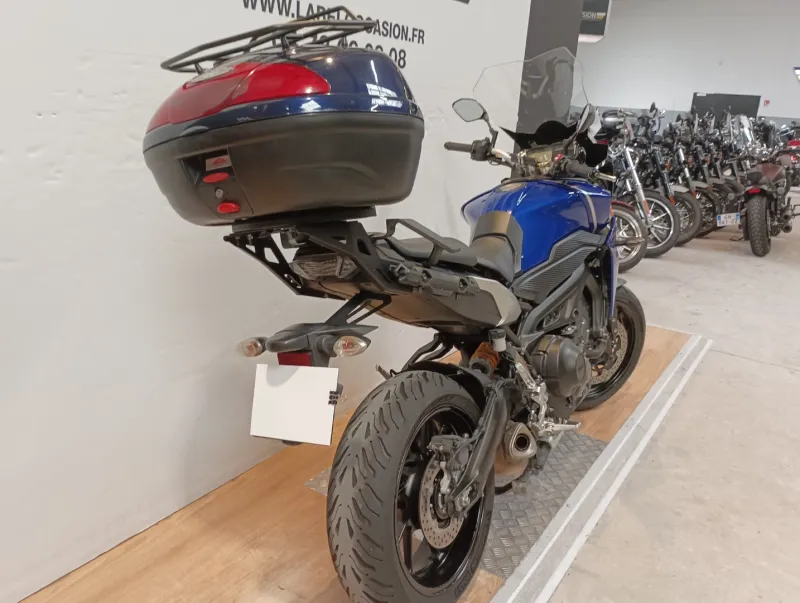 Image secondaire du véhicule 4