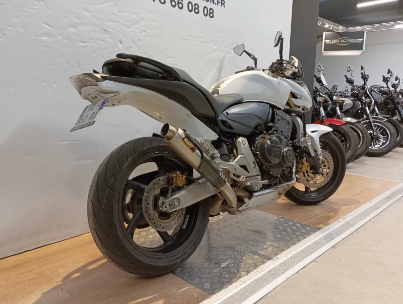 Image secondaire du véhicule 4