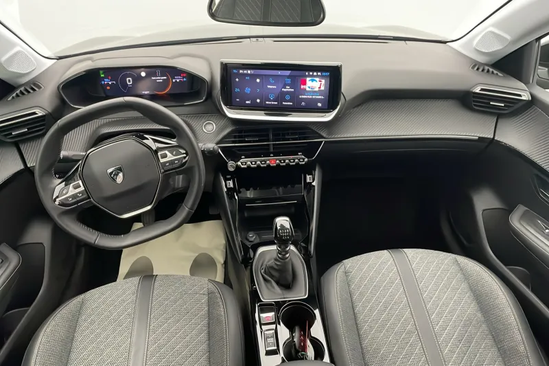 Image secondaire du véhicule 10