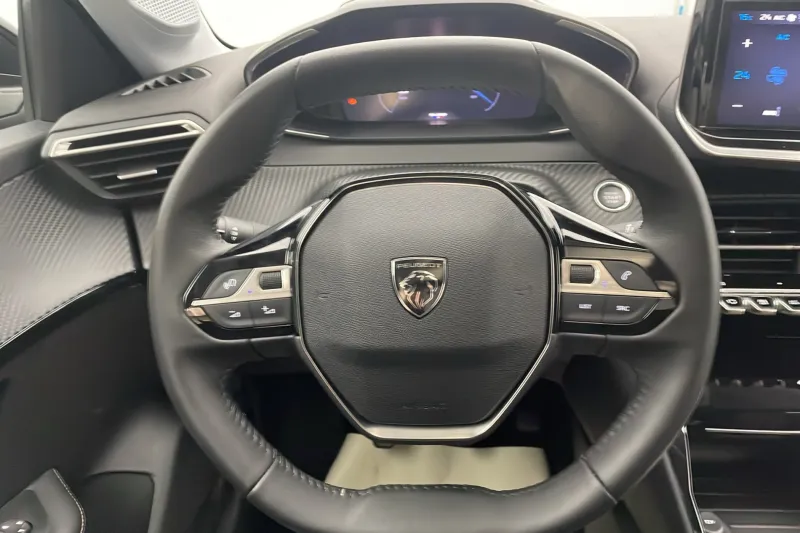 Image secondaire du véhicule 12