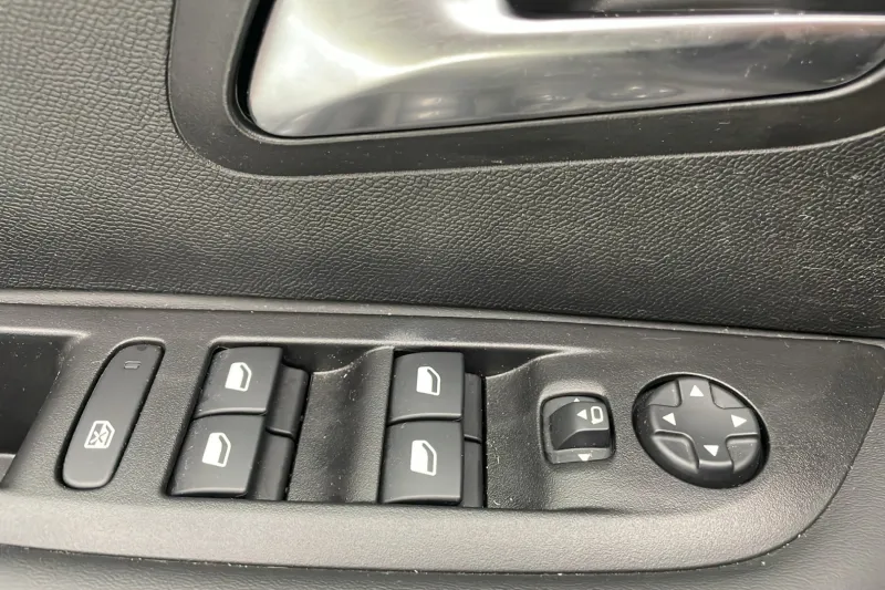 Image secondaire du véhicule 19