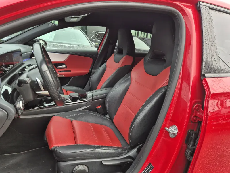 Image secondaire du véhicule 12