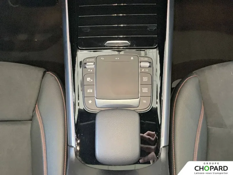 Image secondaire du véhicule 24