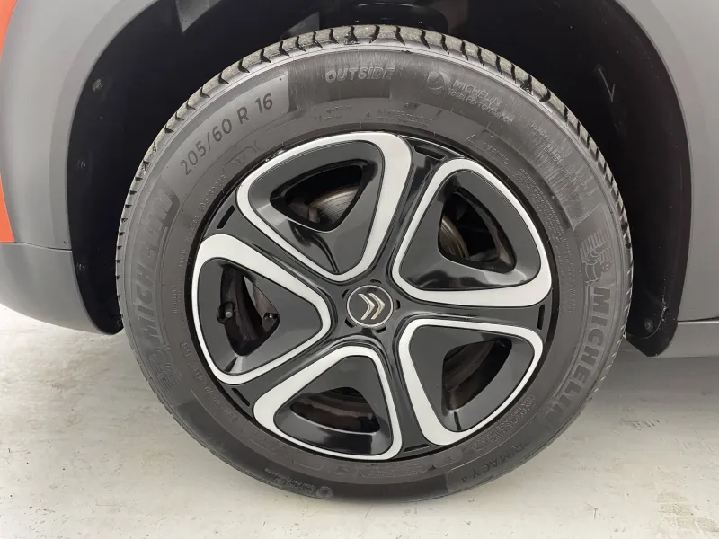 Image secondaire du véhicule 43