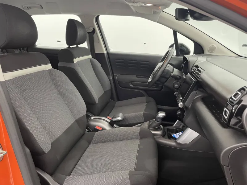 Image secondaire du véhicule 52