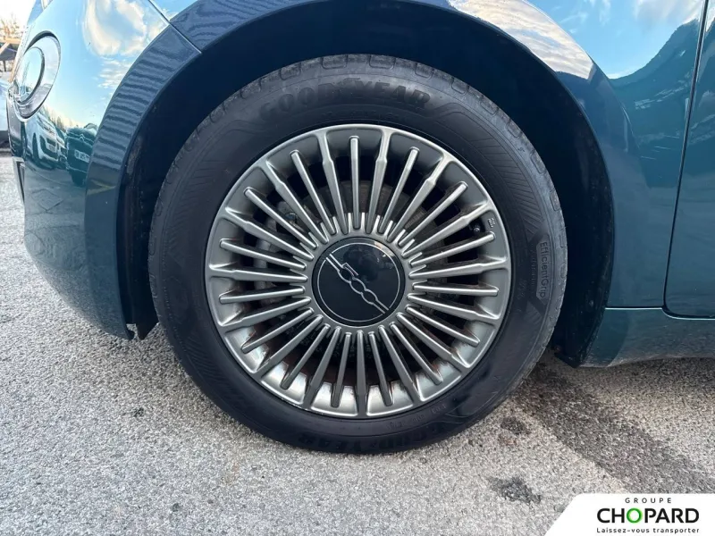 Image secondaire du véhicule 23