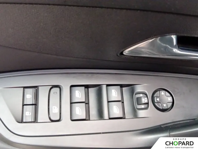 Image secondaire du véhicule 17