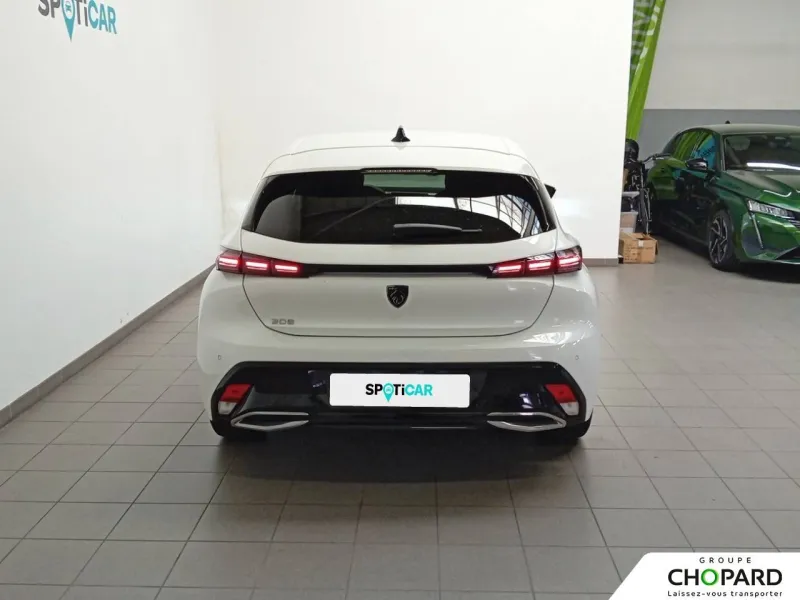 Image secondaire du véhicule 24