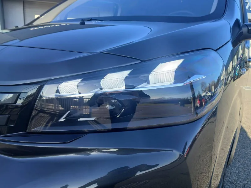 Image secondaire du véhicule 4