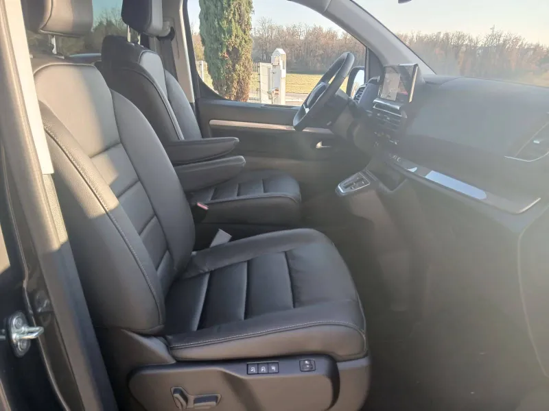 Image secondaire du véhicule 17