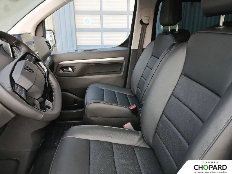 Image secondaire du véhicule 12