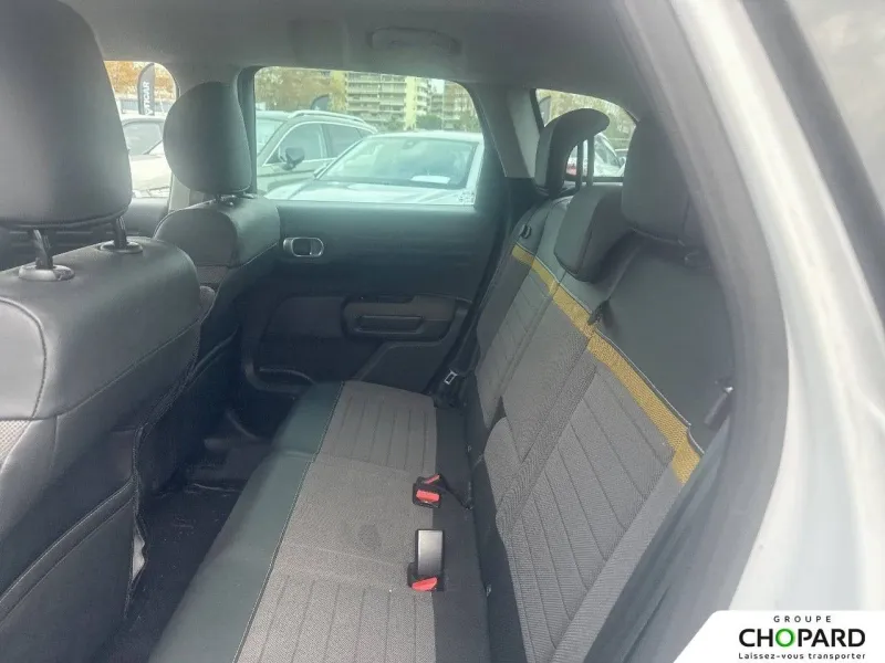 Image secondaire du véhicule 12