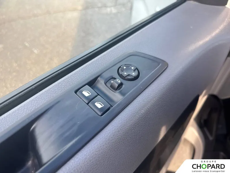 Image secondaire du véhicule 3