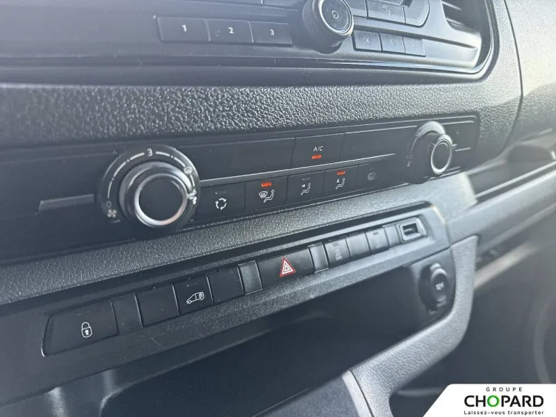 Image secondaire du véhicule 11