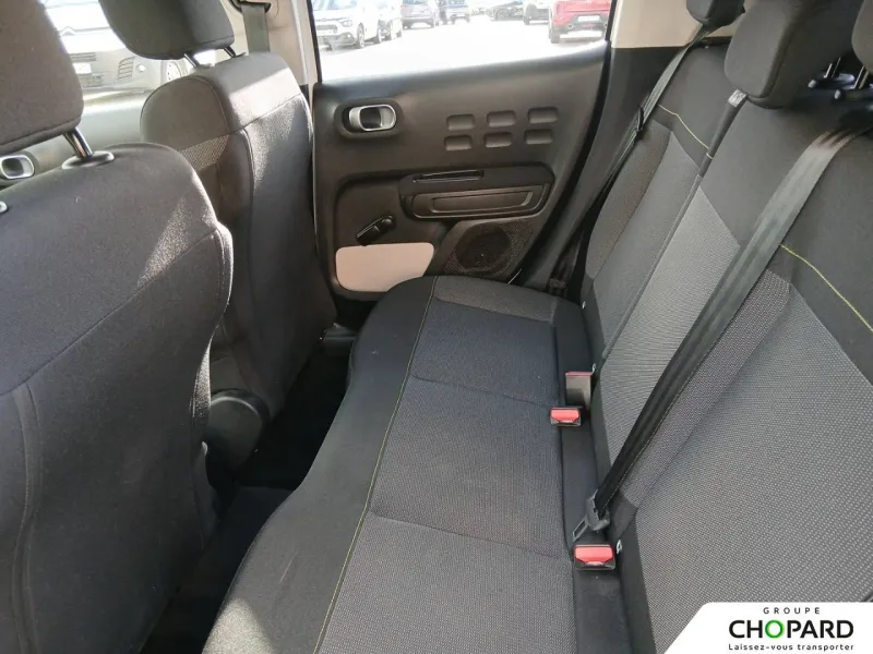 Image secondaire du véhicule 12