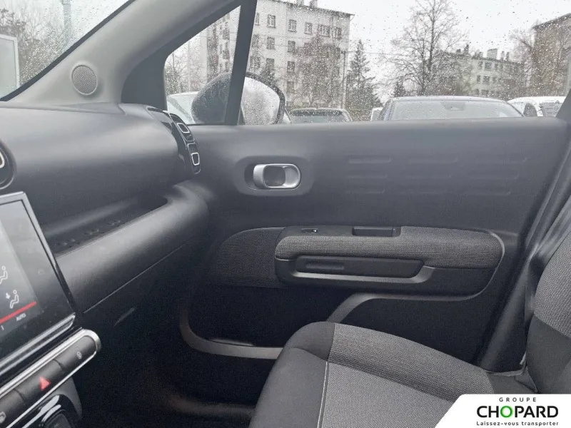 Image secondaire du véhicule 12