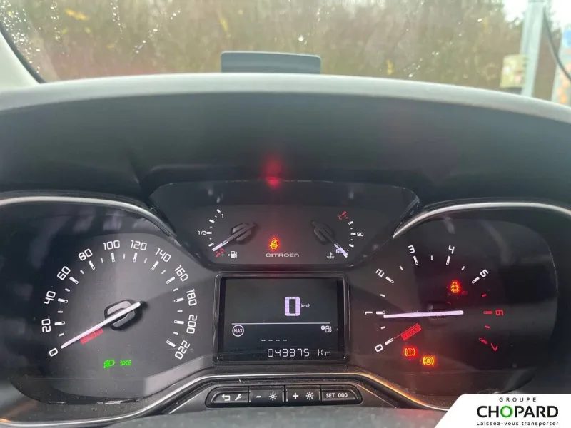 Image secondaire du véhicule 25